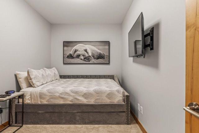 Spring Creek Condo By Canadian Rockies Vacation Rentals 캔모어 외부 사진